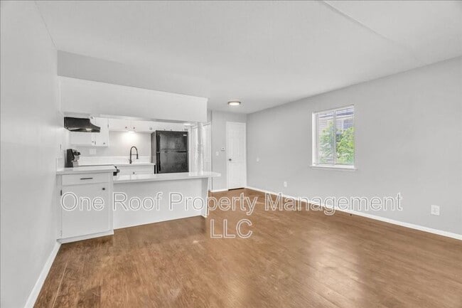 Building Photo - 3117 Barnett Ave