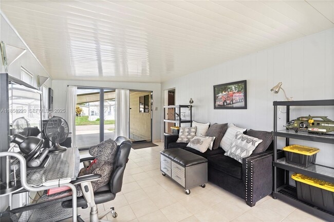 Building Photo - 202 NW 52nd St