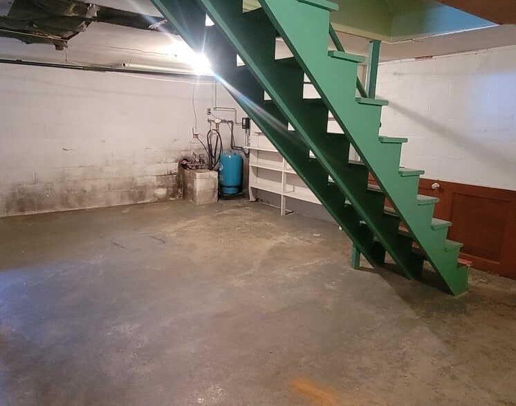 Building Photo - 848 Stone Hill Rd