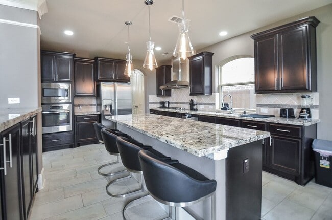 Building Photo - 10010 Cypress Path