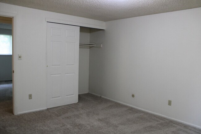 Building Photo - Comfortable 3-Bedroom Living in Northwest Fort Collins