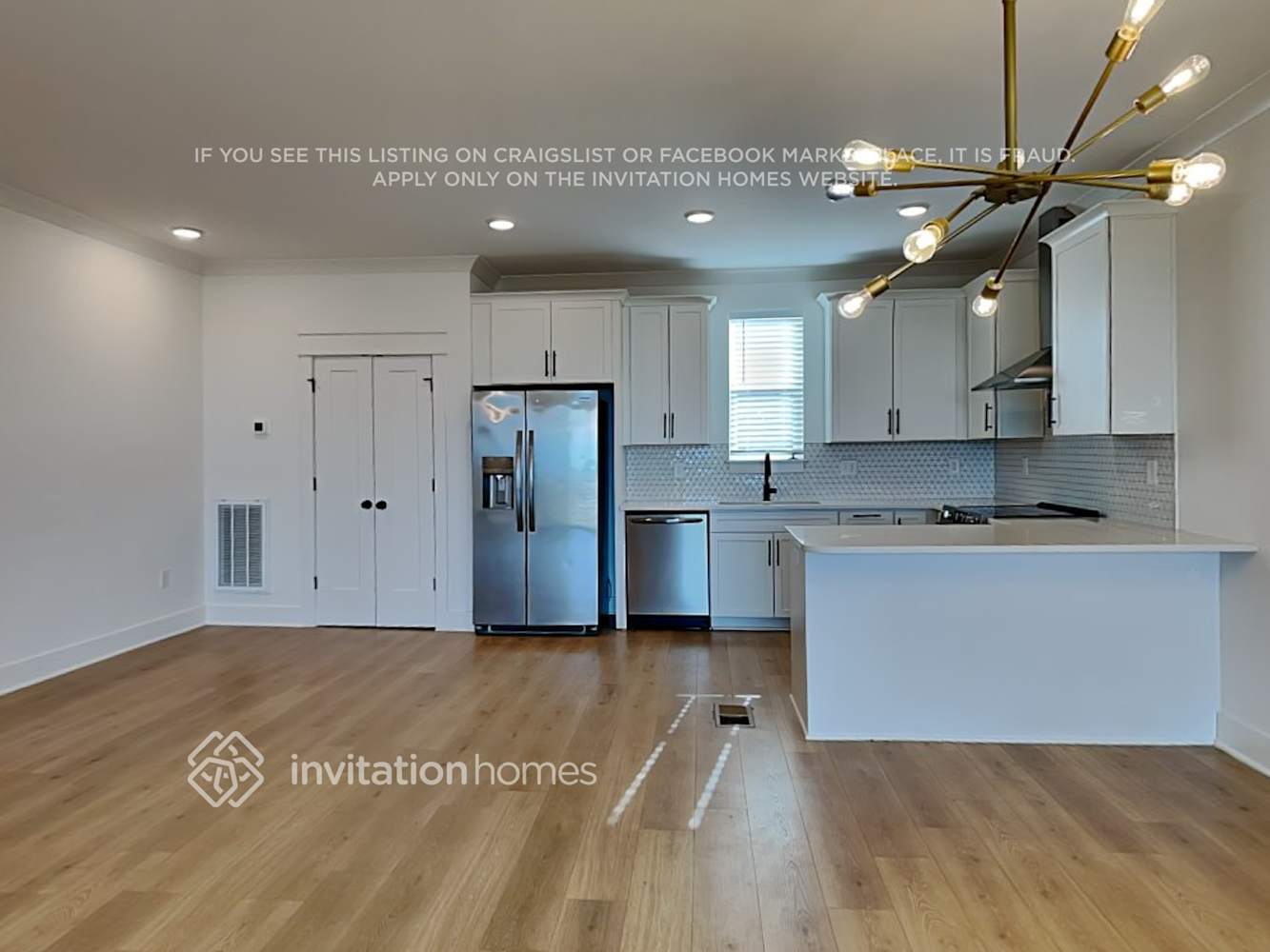 Building Photo - 428 38th Ave N