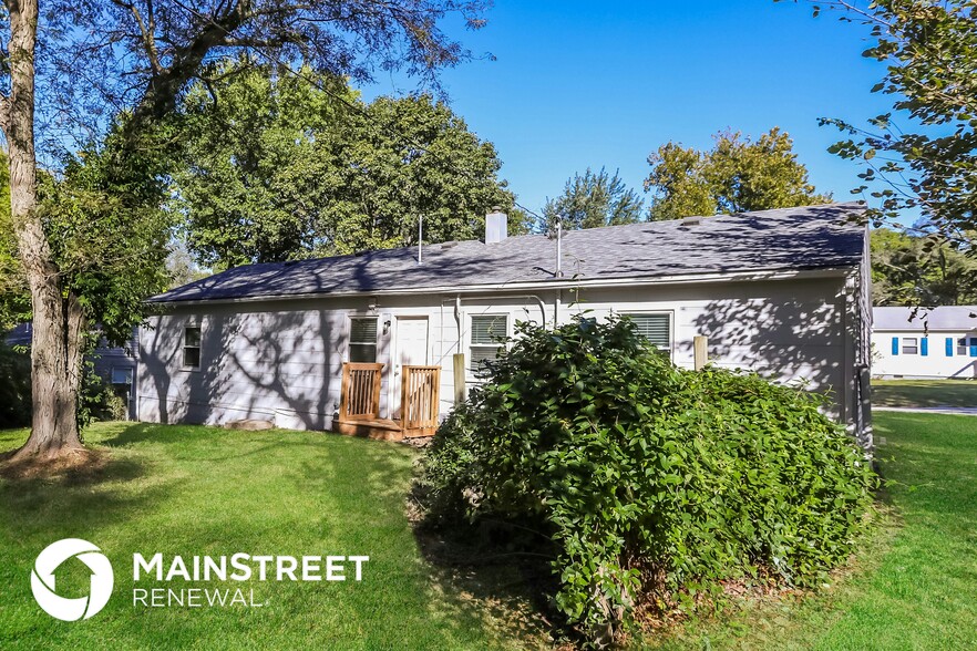 Building Photo - 2307 NE 59th St