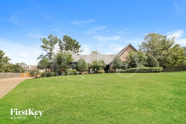 Building Photo - 594 Featherwind Cove N