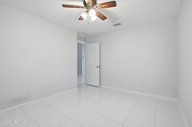 Building Photo - 9847 Sailor Dr