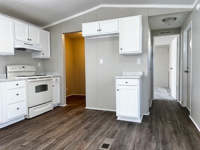 Building Photo - 605 Aster Bend