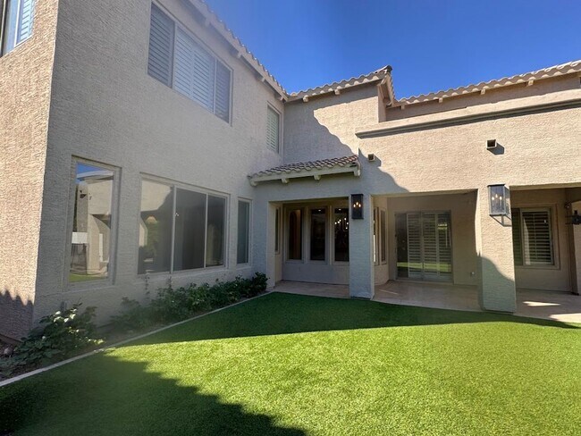 Building Photo - Resort-Style Phoenix Home with Pool, Outdo...