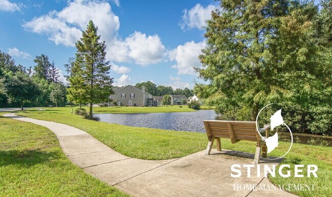 Building Photo - 108 Saluda Way