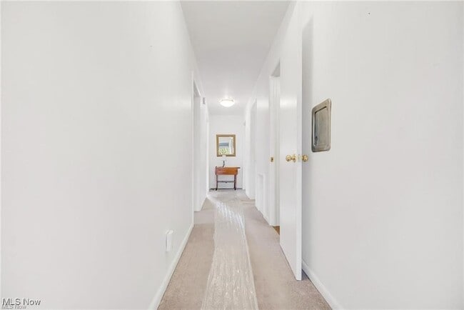 Building Photo - 6175 Vernondale Dr