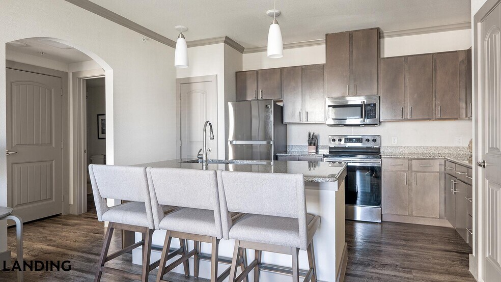 Building Photo - 12500 Shadowglen Trce