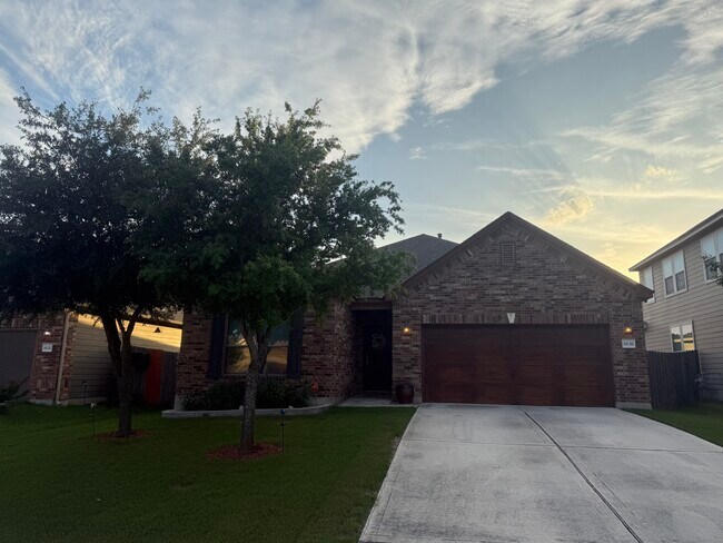 Building Photo - 6136 Mantalcino Dr