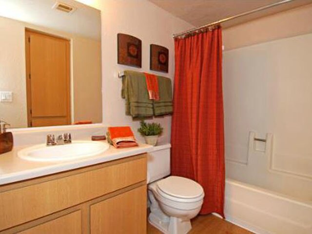 Bathroom with a tub shower - Acacia Pointe