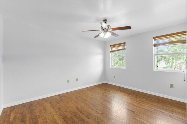 Building Photo - 11610 NW 43rd St