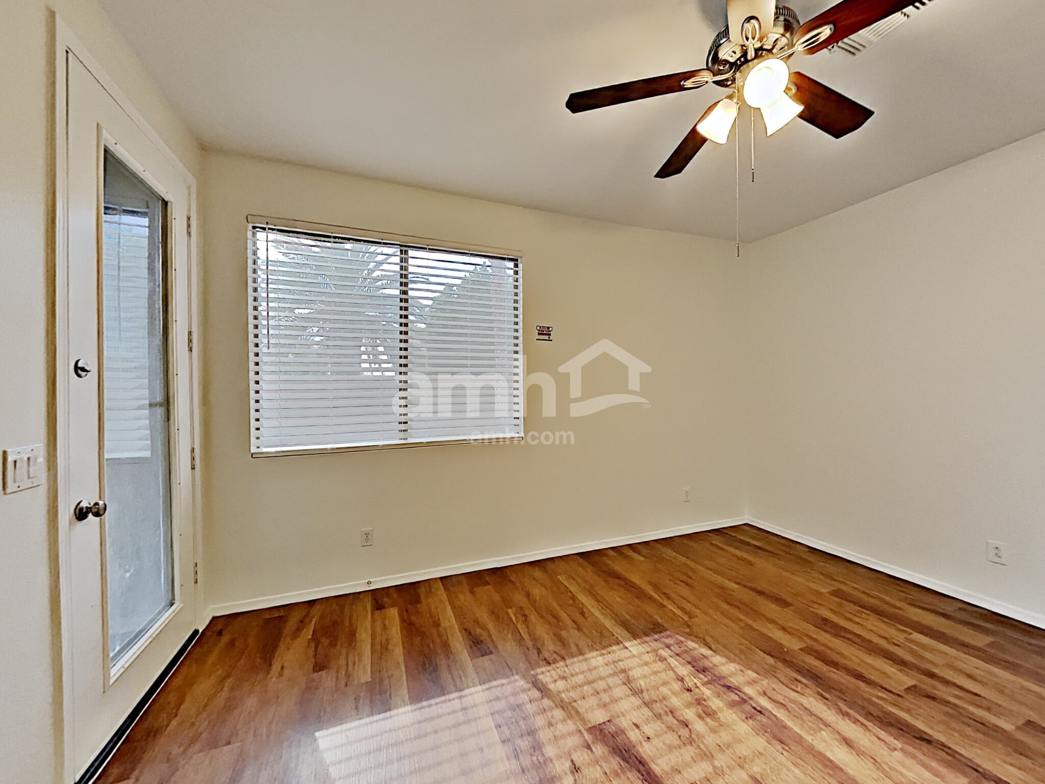 Building Photo - 9427 W Potter Dr