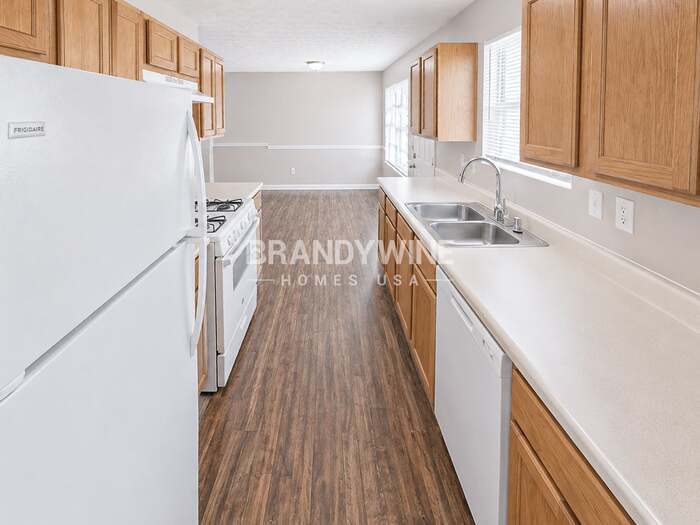 Building Photo - 6120 Flagstaf Walk
