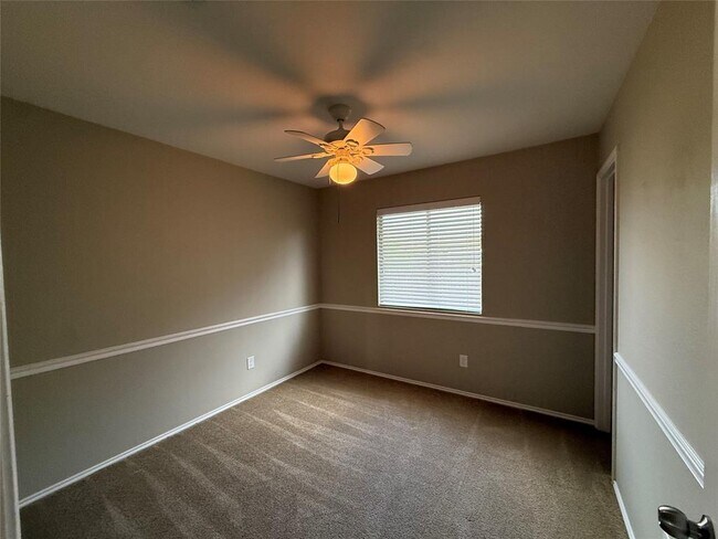 Building Photo - 11524 Ashbrook Dr