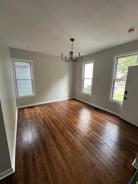 Building Photo - 1619 Starkweather Ave
