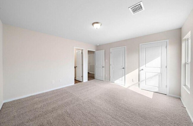 Building Photo - 15708 Del Norte Dr