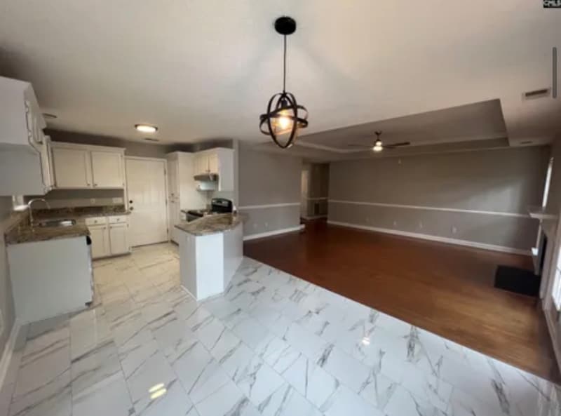 Building Photo - 404 Waterville Dr