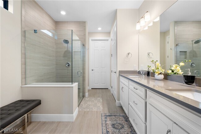 Building Photo - 9799 Everglades Dr