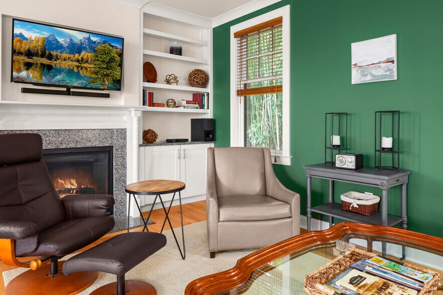 Large Smart TV W Soundbar - 279 E Chestnut St