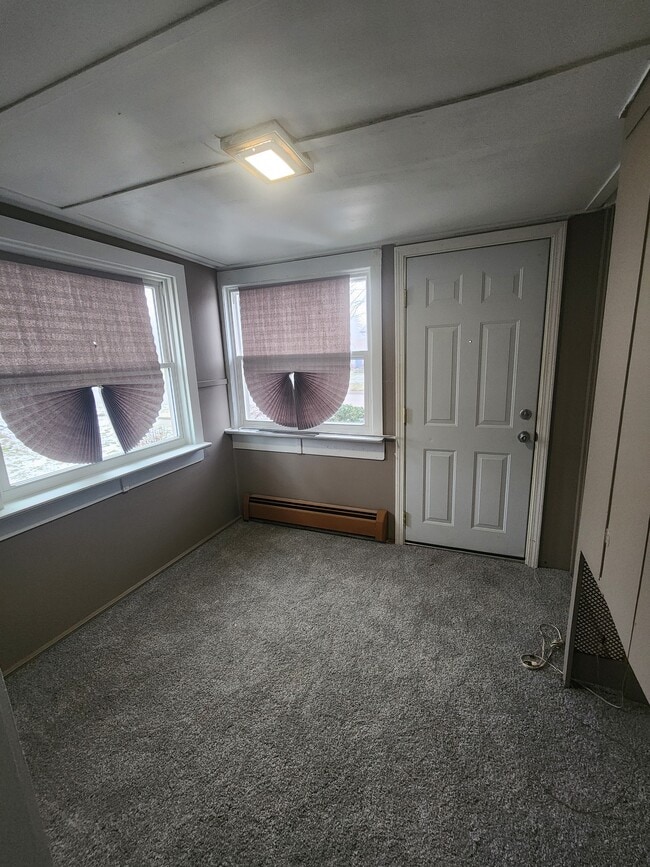 Building Photo - 26233 Penn St