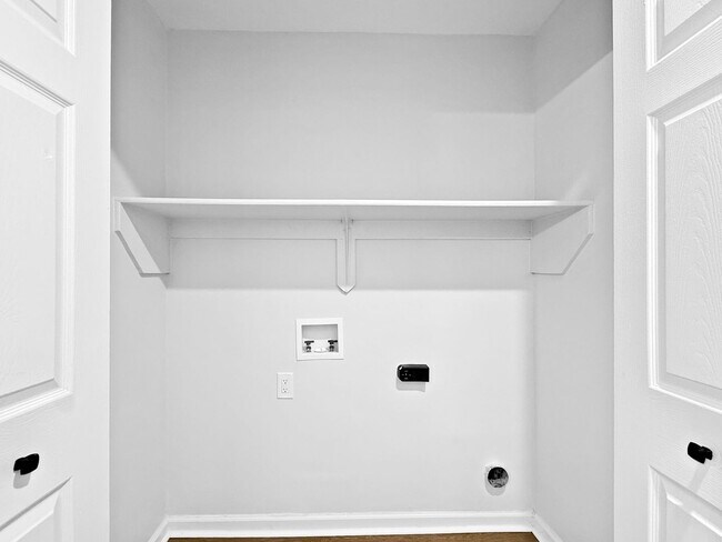 Building Photo - 4153 Bell Rd