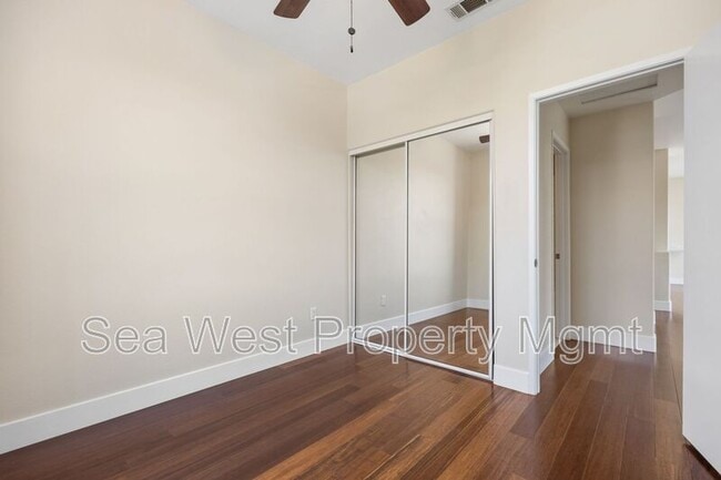 Building Photo - 6148 Paseo Granito