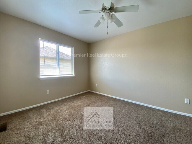 Building Photo - 7630 Duck Hawk Pl