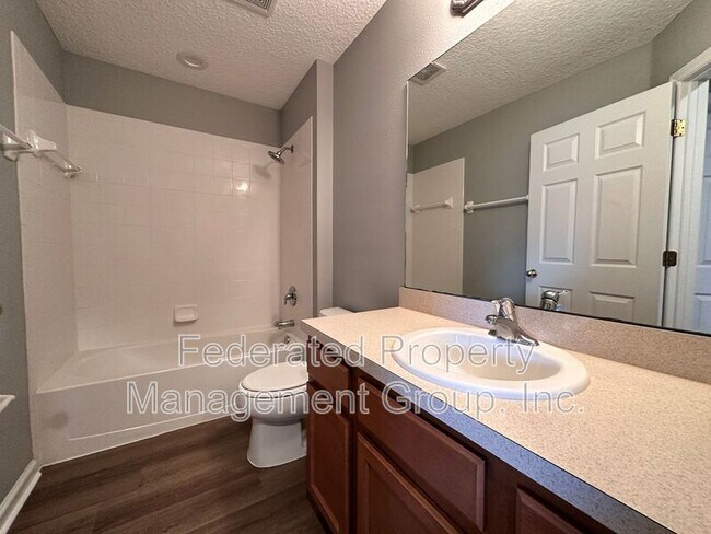 Building Photo - 3730 Creswick Cir