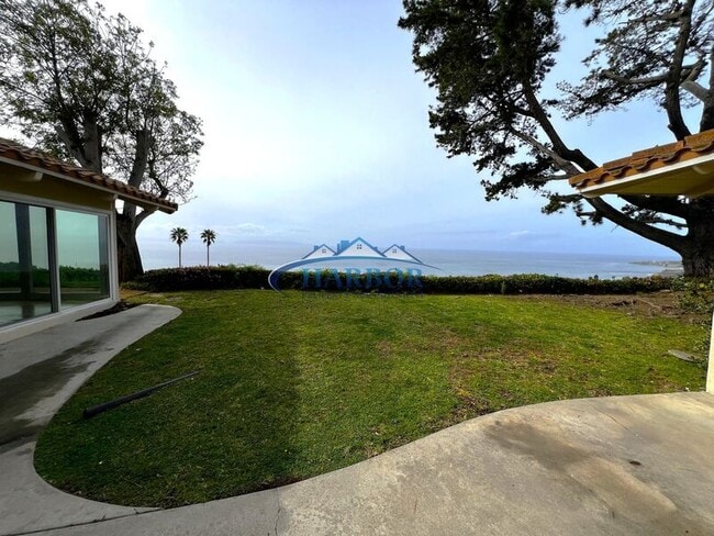 Building Photo - 32303 Phantom Dr