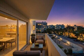 Building Photo - 1075 92nd St