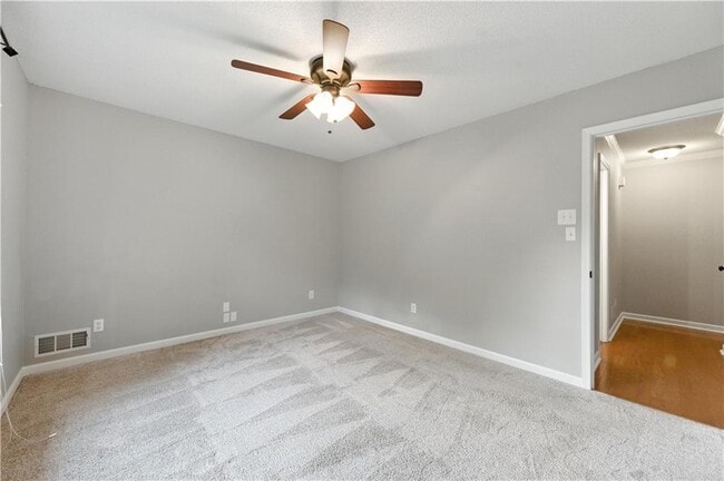 Building Photo - 1091 Colony Dr