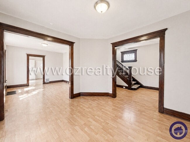 Building Photo - 1031 N Michigan St
