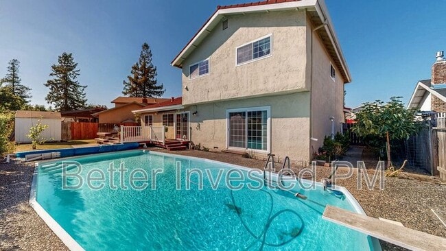 Building Photo - 848 Sprucewood Ct