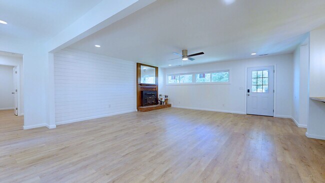 Building Photo - 2506 Byington Beaver Ridge Rd