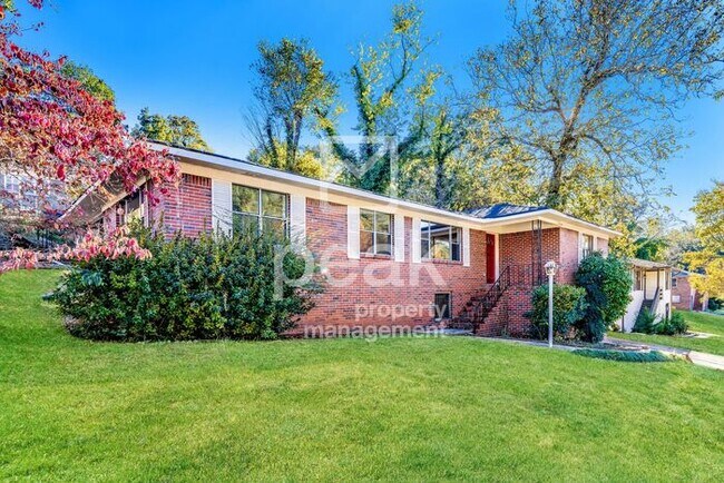 Building Photo - $1450! 3Bed/2Bath home in Center Point, AL! Ready now!