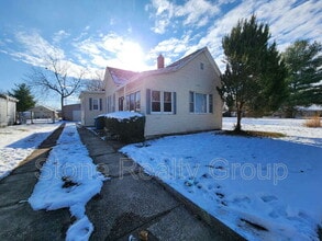 Building Photo - 1645 Spruce St