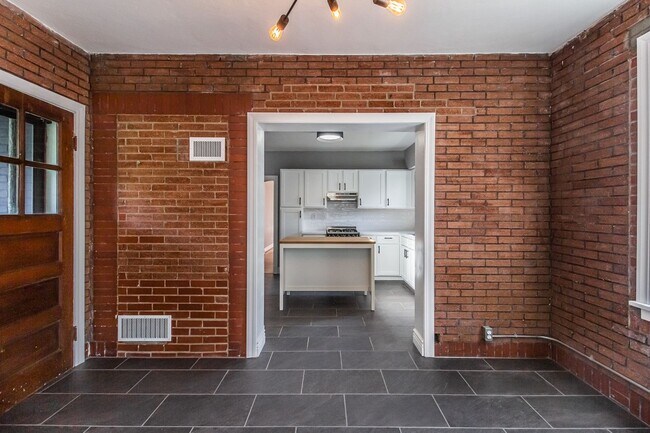 Building Photo - 4099 Fillmore St