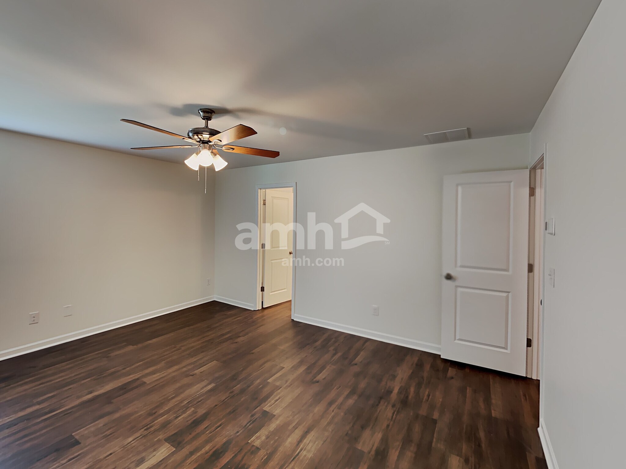 Building Photo - 409 Scotland Dr