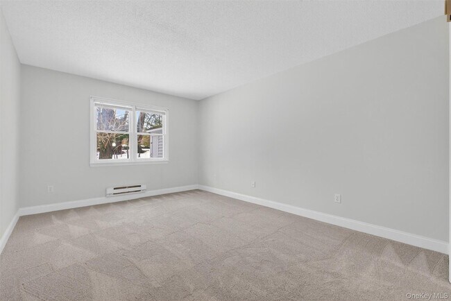 Building Photo - 180 Heritage