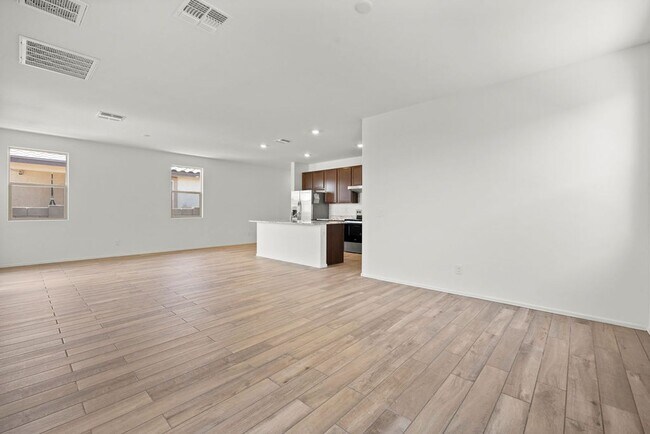Building Photo - Beautiful Brand New 3 Bedroom Home with De...