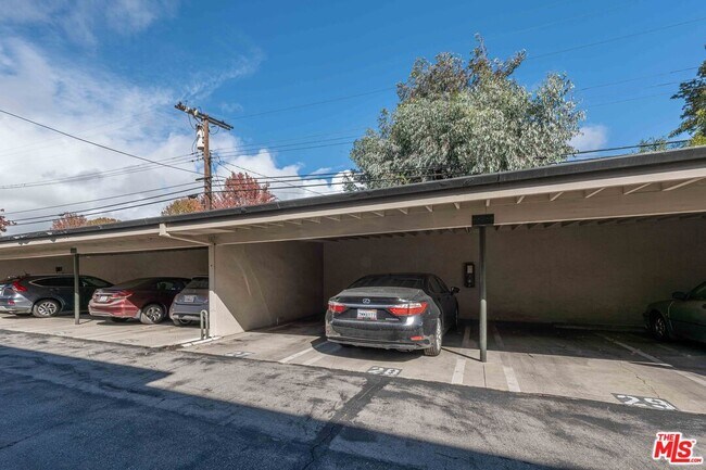 Building Photo - 3166 S Sepulveda Blvd