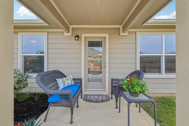 Building Photo - 111 Krause Spgs Dr