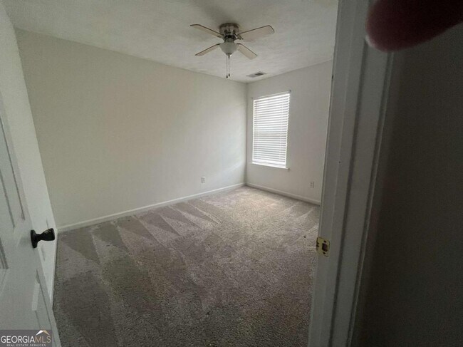Building Photo - 3184 Elmwood Ct