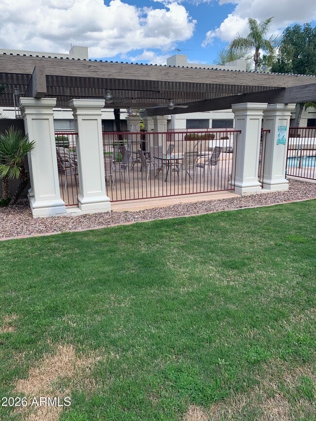 Building Photo - 3301 E Earll Dr
