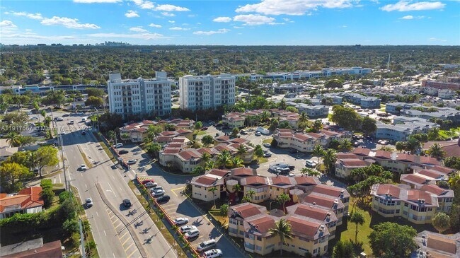 Building Photo - 18630 NE 18th Ave