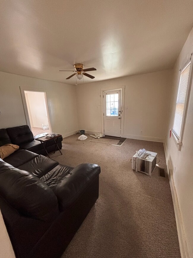 Building Photo - 1524 E Whitmer St