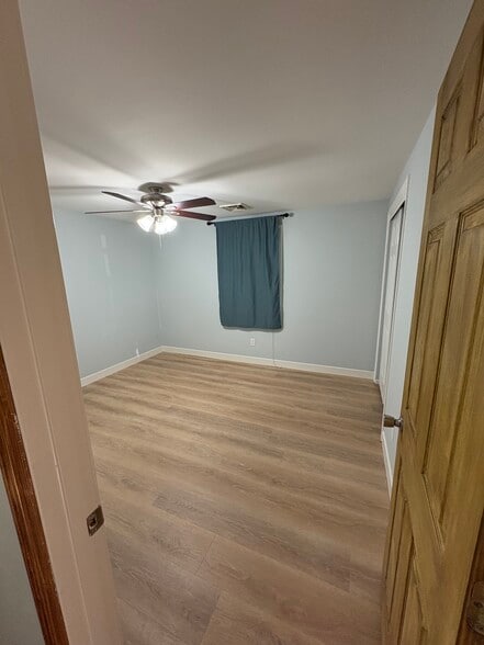 Building Photo - 3627 Oak Park Dr