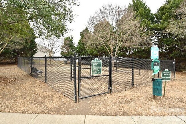 Building Photo - 8629 Buckhorn St